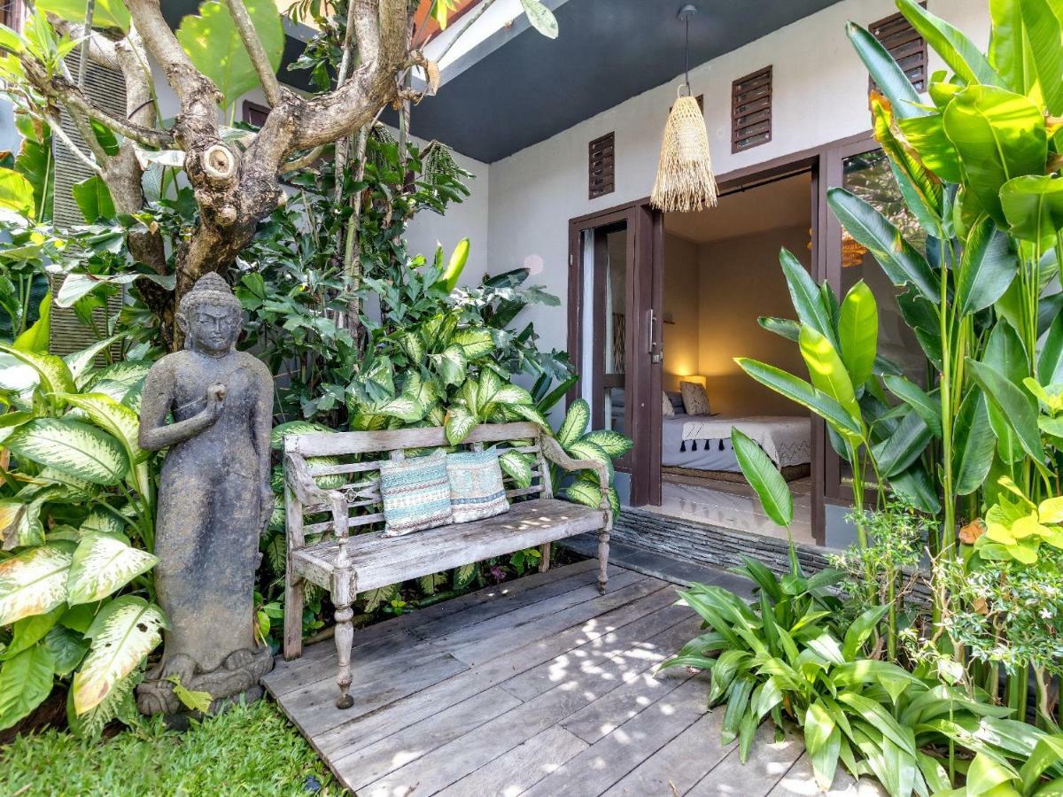 Villa Chamade Seminyak Exteriör bild
