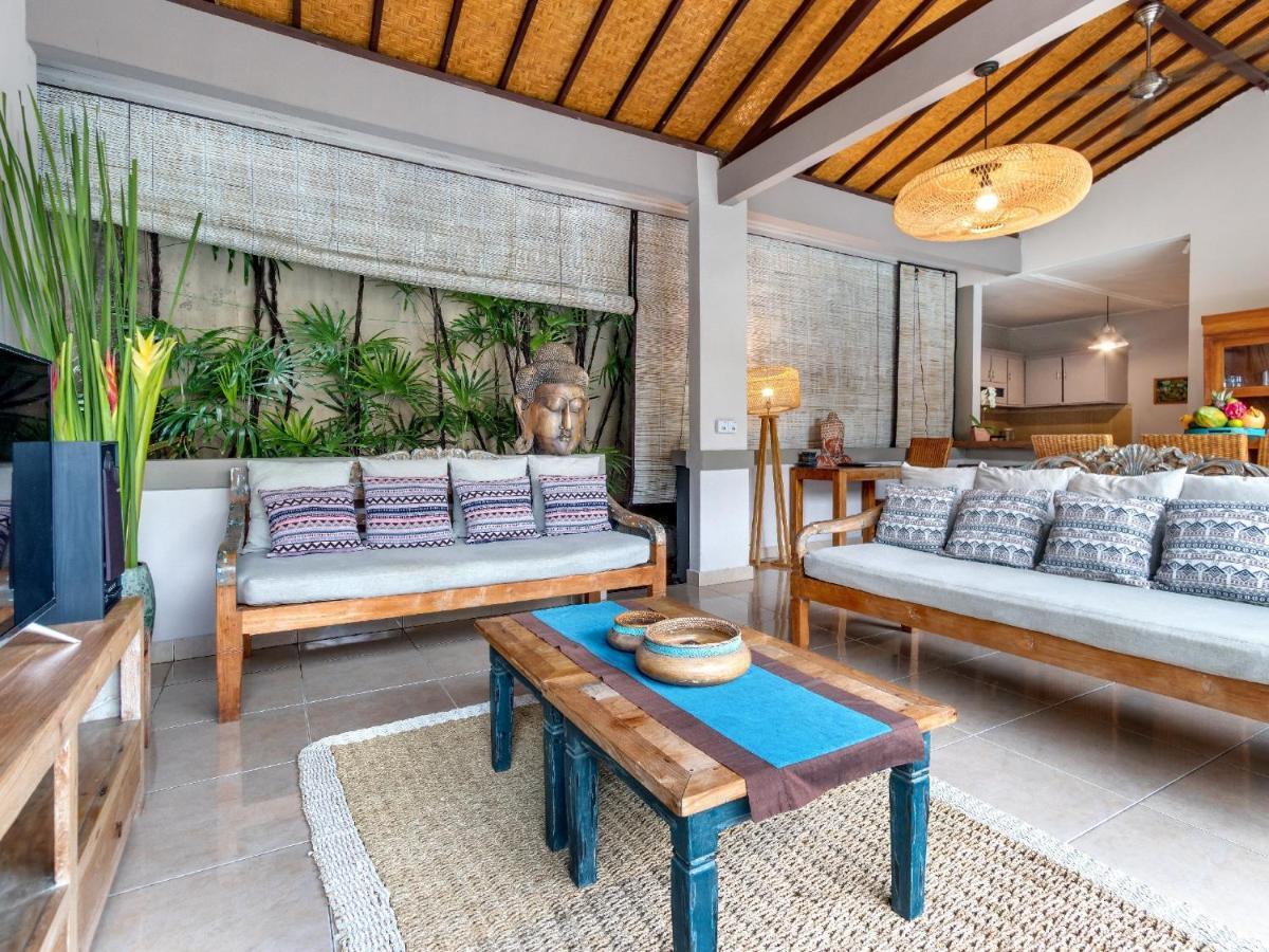 Villa Chamade Seminyak Exteriör bild