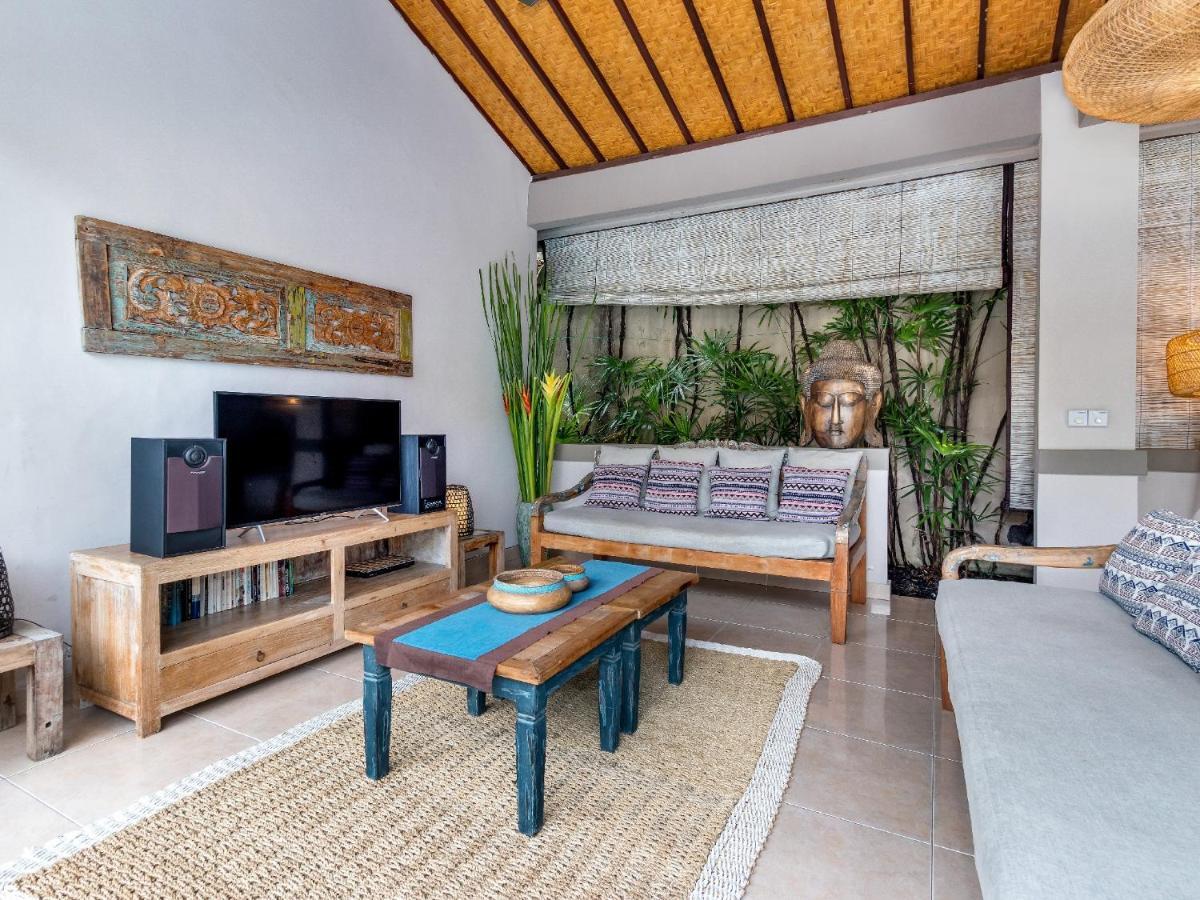 Villa Chamade Seminyak Exteriör bild